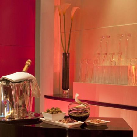 Villathena Paris Restaurant photo